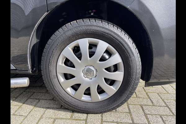 Renault Trafic 2.0 dCi 120pk T29 L2H1 Work Edition / ingerichte laadruimte ! / euro 6 / bpm vrij / vaste prijs rijklaar € 17.950 ex btw / lease vanaf € 302 / camera / trekhaak / airco / cruise