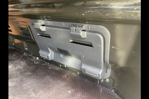 Renault Trafic 2.0 dCi 120pk T29 L2H1 Work Edition / ingerichte laadruimte ! / euro 6 / bpm vrij / vaste prijs rijklaar € 17.950 ex btw / lease vanaf € 302 / camera / trekhaak / airco / cruise