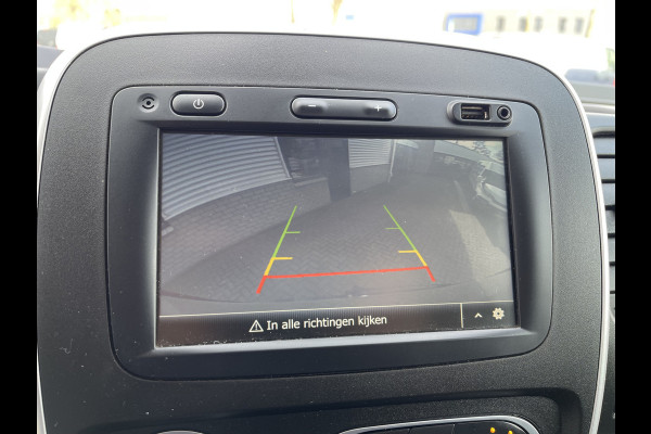 Renault Trafic 2.0 dCi 120pk T29 L2H1 Work Edition / ingerichte laadruimte ! / euro 6 / bpm vrij / vaste prijs rijklaar € 17.950 ex btw / lease vanaf € 302 / camera / trekhaak / airco / cruise