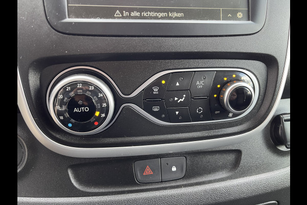 Renault Trafic 2.0 dCi 120pk T29 L2H1 Work Edition / ingerichte laadruimte ! / euro 6 / bpm vrij / vaste prijs rijklaar € 17.950 ex btw / lease vanaf € 302 / camera / trekhaak / airco / cruise