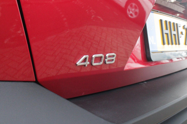 Peugeot 408 1.2 Hybrid 145PK e-DCS6 ALLURE | ACHTERUITRIJ CAMERA | KEYLESS ENTRY/START | DRAADLOOS APPLE CARPLAY/ANDROID AUTO | DRAADLOOS TELEFOONLADEN | DAB+ RADIO | NAVIGATIE | ADAPTIVE CRUISE CONTROL | 19" LICHTMETALEN VELGEN | PARKEERSENSOREN ACHTER |