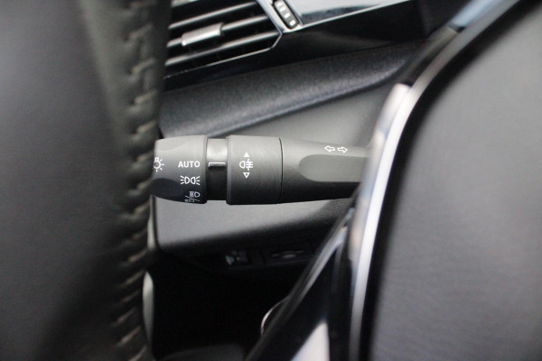 Peugeot 408 1.2 Hybrid 145PK e-DCS6 ALLURE | ACHTERUITRIJ CAMERA | KEYLESS ENTRY/START | DRAADLOOS APPLE CARPLAY/ANDROID AUTO | DRAADLOOS TELEFOONLADEN | DAB+ RADIO | NAVIGATIE | ADAPTIVE CRUISE CONTROL | 19" LICHTMETALEN VELGEN | PARKEERSENSOREN ACHTER |