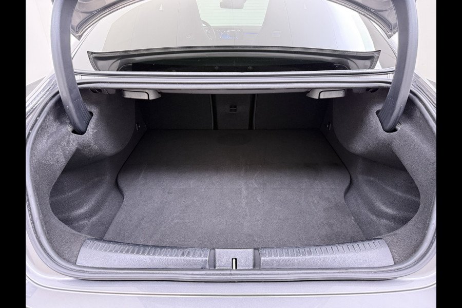 Mercedes-Benz CLA-Klasse 250 e AMG line | Pano HUD Memory Sound Keyless