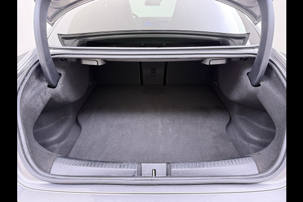 Mercedes-Benz CLA-Klasse 250 e AMG line | Pano HUD Memory Sound Keyless