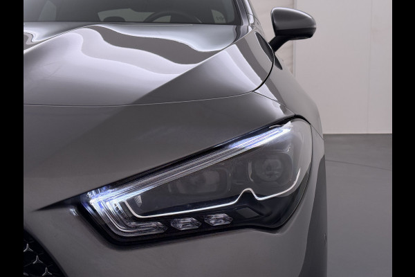 Mercedes-Benz CLA-Klasse 250 e AMG line | Pano HUD Memory Sound Keyless