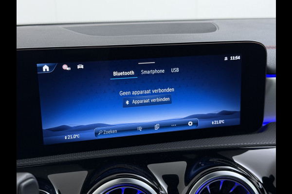 Mercedes-Benz CLA-Klasse 250 e AMG line | Pano HUD Memory Sound Keyless