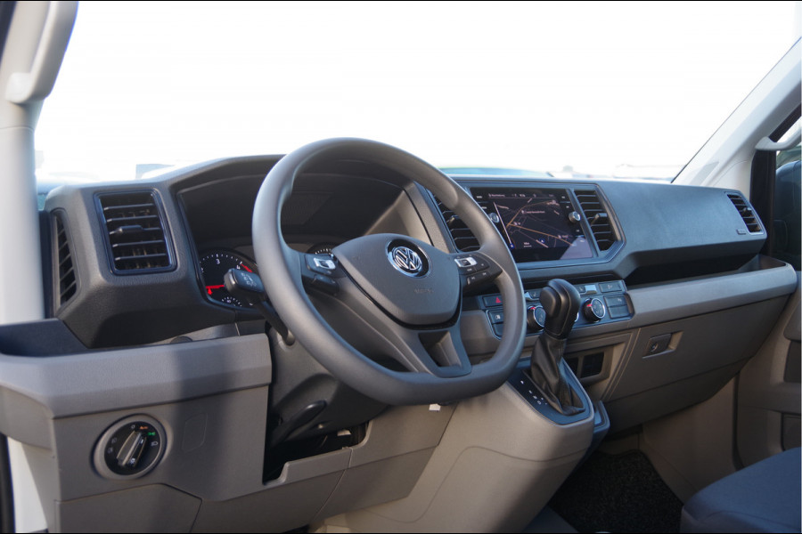 Volkswagen Crafter 35 2.0 TDI L3H3 177PK AUT. LED, 2X SCHUIFDEUR, TREKHAAK, STOELVERWARMING, GEVEERDE STOEL, AIRCO, PARKEERSENSOREN