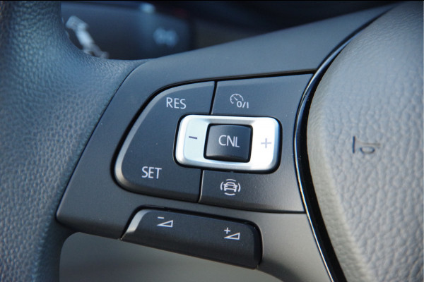 Volkswagen Crafter 35 2.0 TDI L3H3 177PK AUT. LED, 2X SCHUIFDEUR, TREKHAAK, STOELVERWARMING, GEVEERDE STOEL, AIRCO, PARKEERSENSOREN