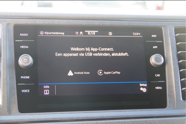 Volkswagen Crafter 35 2.0 TDI L3H3 177PK AUT. LED, 2X SCHUIFDEUR, TREKHAAK, STOELVERWARMING, GEVEERDE STOEL, AIRCO, PARKEERSENSOREN