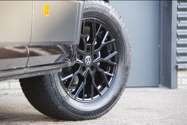 Volkswagen Crafter 35 2.0 TDI L3H3 177PK AUT. LED, 2X SCHUIFDEUR, TREKHAAK, STOELVERWARMING, GEVEERDE STOEL, AIRCO, PARKEERSENSOREN