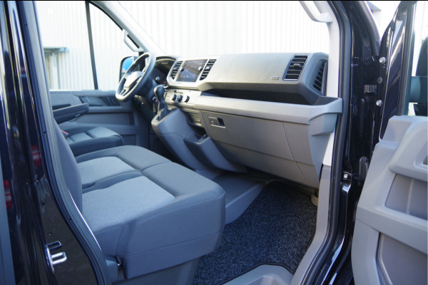 Volkswagen Crafter 35 2.0 TDI L3H3 177PK AUT. LED, 2X SCHUIFDEUR, TREKHAAK, STOELVERWARMING, GEVEERDE STOEL, AIRCO, PARKEERSENSOREN