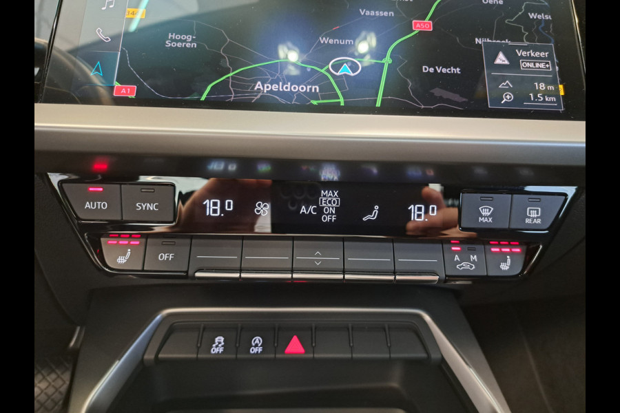 Audi A3 Limousine 30 TFSI Pro Line Navigatie Carplay Clima Cruise VCP 17"LM 24 maanden garantie mogelijk (*vraag naar de voorwaarden)
