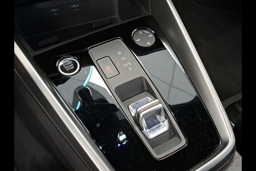 Audi A3 Limousine 30 TFSI Pro Line Navigatie Carplay Clima Cruise VCP 17"LM 24 maanden garantie mogelijk (*vraag naar de voorwaarden)