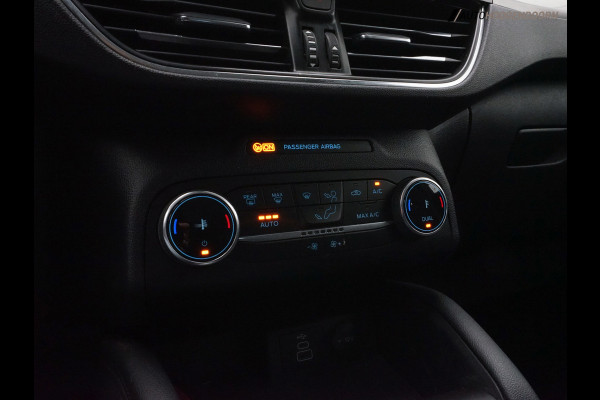 Ford Kuga 2.5 PHEV Titanium (KEYLESS,LED VERLICHTING,COMFORT-STOELEN,NAVIGATIE,DIGITAAL DISPLAY,CAMERA,PARKEERSENSOREN,CAMERA)