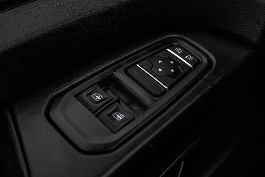 Renault Trafic Primastar**dCi | L2H1 | Automaat | 150 PK | LED | Cruise | Airco | PDC | Euro 6**