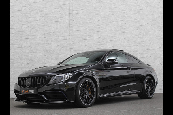 Mercedes-Benz C-Klasse Coupé 63 S AMG | Keramisch | Schaalstoelen | Carbon | AMG Driver's Package | Aero-Pakket | Panorama | Burmester | Multi-Beam LED | Memory | ACC | Rij-Assistentie Pakket | Keyless-Go | Sfeerverlichting | Carplay |