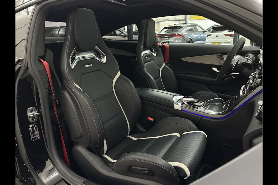 Mercedes-Benz C-Klasse Coupé 63 S AMG | Keramisch | Schaalstoelen | Carbon | AMG Driver's Package | Aero-Pakket | Panorama | Burmester | Multi-Beam LED | Memory | ACC | Rij-Assistentie Pakket | Keyless-Go | Sfeerverlichting | Carplay |