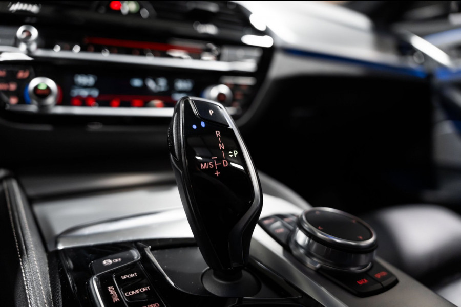 BMW 5 Serie 530i M Sport PANO LEDER LED