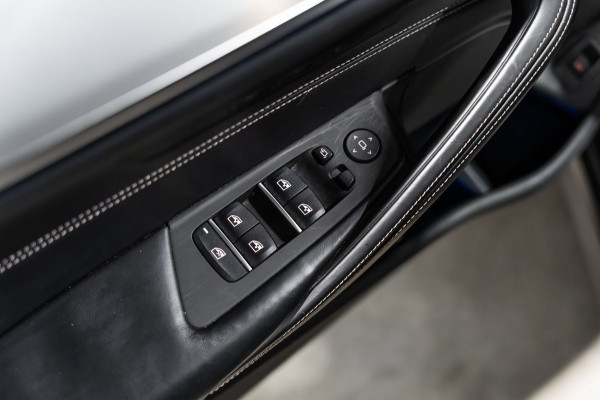 BMW 5 Serie 530i M Sport PANO LEDER LED