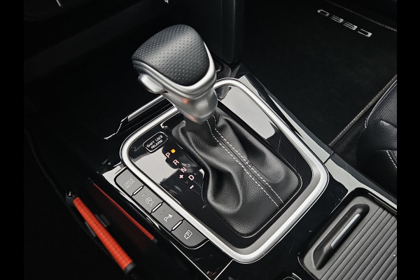 Kia Ceed Sportswagon 1.0 T-GDi MHEV Design Edition Automaat | Stoel- en Stuurverwarming | Cruise Control | Climate Control | Elektr. Achterklep | JBL | Draadloos Opladen |