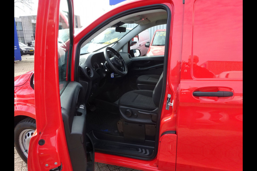Mercedes-Benz Vito 114 CDI L2 AUTOMAAT ECC 2 x SCHUIFDEUR TREKHAAK