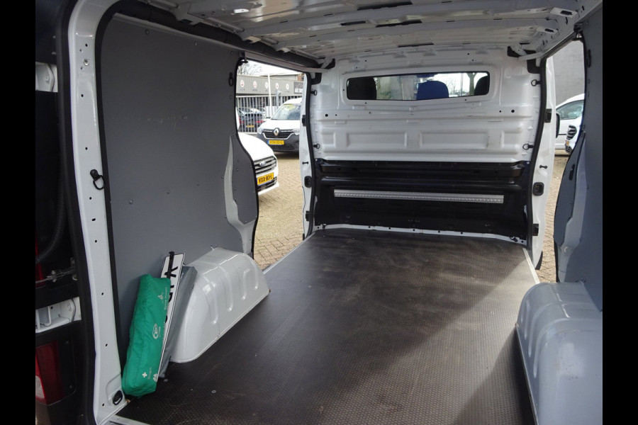 Renault Trafic 2.0 dCi 120 T29 L1H1 2 x SCHUIFDEUR AIRCO NAVIGATIE CRUISE CONTROL