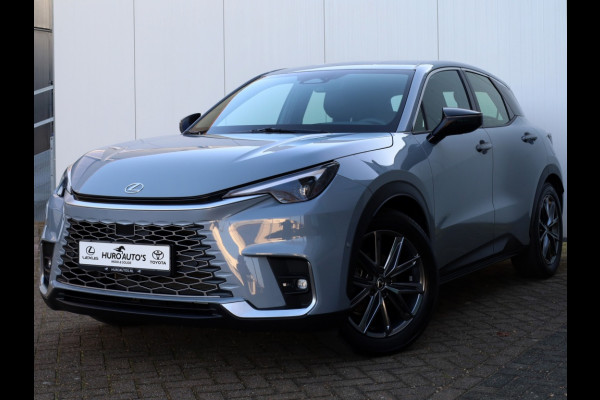 Lexus LBX Relax AWD | Mark Levinson | Head-up | Park Assist