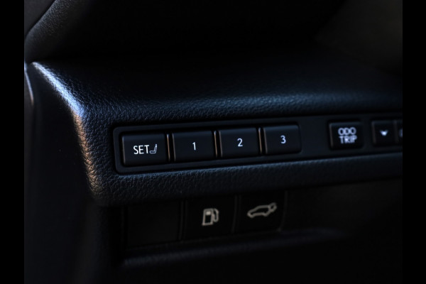 Lexus LBX Relax AWD | Mark Levinson | Head-up | Park Assist