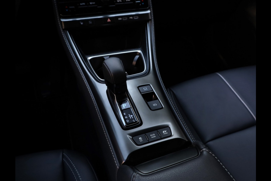 Lexus LBX Relax AWD | Mark Levinson | Head-up | Park Assist