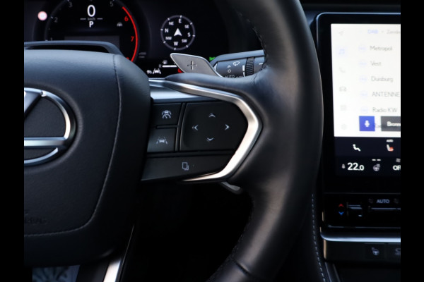 Lexus LBX Relax AWD | Mark Levinson | Head-up | Park Assist