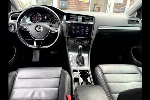 Volkswagen e-Golf e-Golf SOH 90.2%, Leer, Camera, 17''Lmv