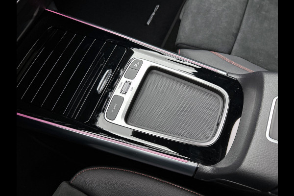 Mercedes-Benz EQA 250+ Business Solution AMG 71 kWh | Trekhaak | Nightpakket | GUARD 360° Voertuigbescherming Plus | Memorypakket | Panoramaschuifdak | Head-up display | 360° camera | Burmester® 3D sound systeem |