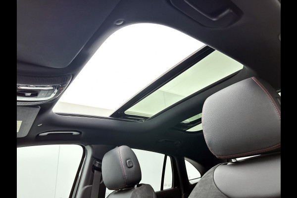Mercedes-Benz EQA 250+ Business Solution AMG 71 kWh | Trekhaak | Nightpakket | GUARD 360° Voertuigbescherming Plus | Memorypakket | Panoramaschuifdak | Head-up display | 360° camera | Burmester® 3D sound systeem |