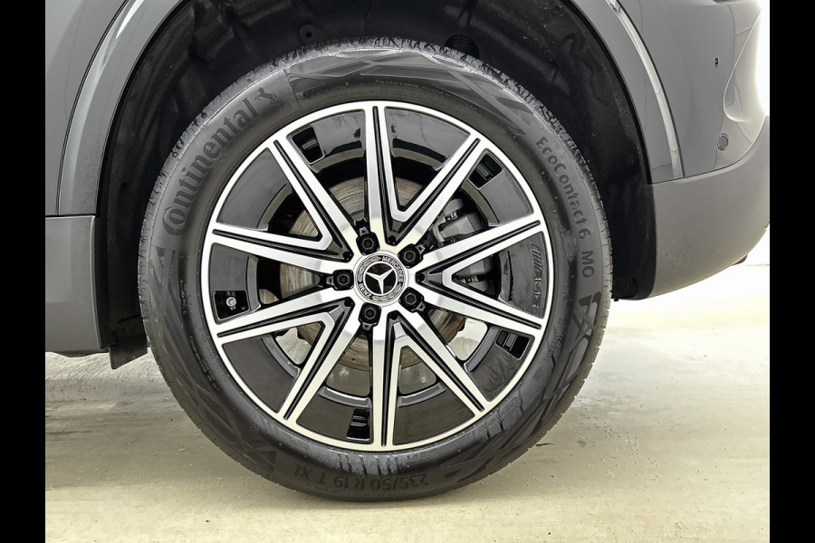 Mercedes-Benz EQA 250+ Business Solution AMG 71 kWh | Trekhaak | Nightpakket | GUARD 360° Voertuigbescherming Plus | Memorypakket | Panoramaschuifdak | Head-up display | 360° camera | Burmester® 3D sound systeem |