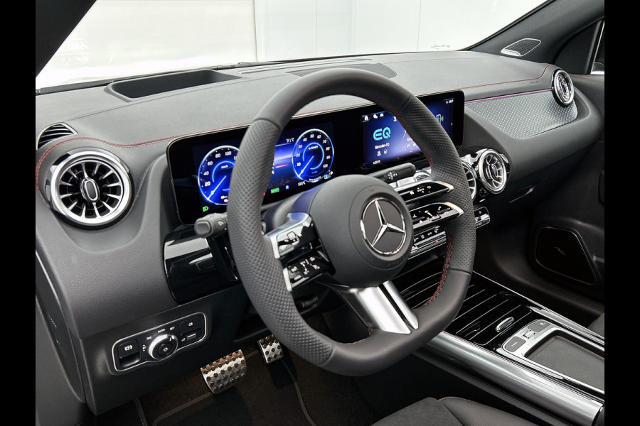 Mercedes-Benz EQA 250+ Business Solution AMG 71 kWh | Trekhaak | Nightpakket | GUARD 360° Voertuigbescherming Plus | Memorypakket | Panoramaschuifdak | Head-up display | 360° camera | Burmester® 3D sound systeem |