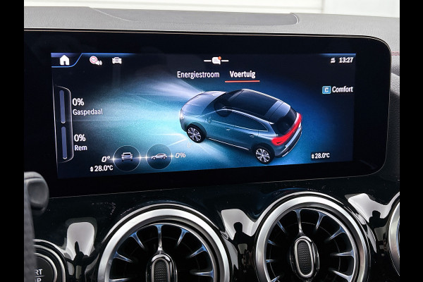 Mercedes-Benz EQA 250+ Business Solution AMG 71 kWh | Trekhaak | Nightpakket | GUARD 360° Voertuigbescherming Plus | Memorypakket | Panoramaschuifdak | Head-up display | 360° camera | Burmester® 3D sound systeem |