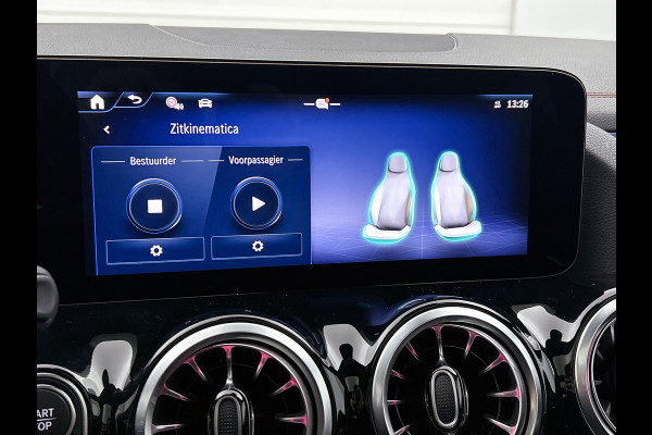 Mercedes-Benz EQA 250+ Business Solution AMG 71 kWh | Trekhaak | Nightpakket | GUARD 360° Voertuigbescherming Plus | Memorypakket | Panoramaschuifdak | Head-up display | 360° camera | Burmester® 3D sound systeem |