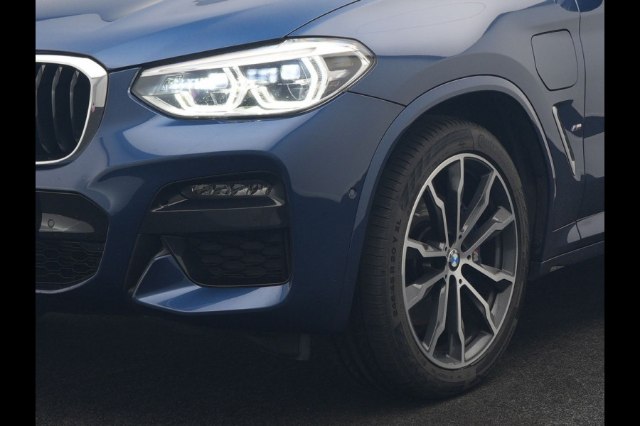 BMW X3 xDrive30e M Sport Plug In Hybrid 293pk Dealer O.H. PHEV | Trekhaak Af Fabriek | Camera | Adaptief Onderstel | Lederen Sportstoelen Verwarmd | Adaptive LED | Hifi Audio | Sfeerverlichting | 20"L.M | Virtual | Navigatie | DAB | Cruise Control |