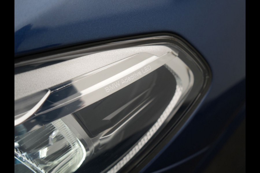 BMW X3 xDrive30e M Sport Plug In Hybrid 293pk Dealer O.H. PHEV | Trekhaak Af Fabriek | Camera | Adaptief Onderstel | Lederen Sportstoelen Verwarmd | Adaptive LED | Hifi Audio | Sfeerverlichting | 20"L.M | Virtual | Navigatie | DAB | Cruise Control |