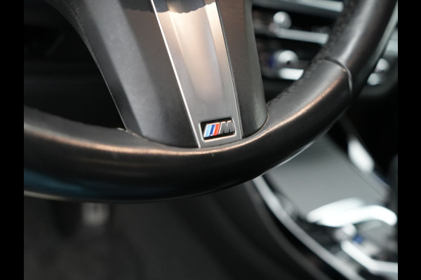 BMW X3 xDrive30e M Sport Plug In Hybrid 293pk Dealer O.H. PHEV | Trekhaak Af Fabriek | Camera | Adaptief Onderstel | Lederen Sportstoelen Verwarmd | Adaptive LED | Hifi Audio | Sfeerverlichting | 20"L.M | Virtual | Navigatie | DAB | Cruise Control |
