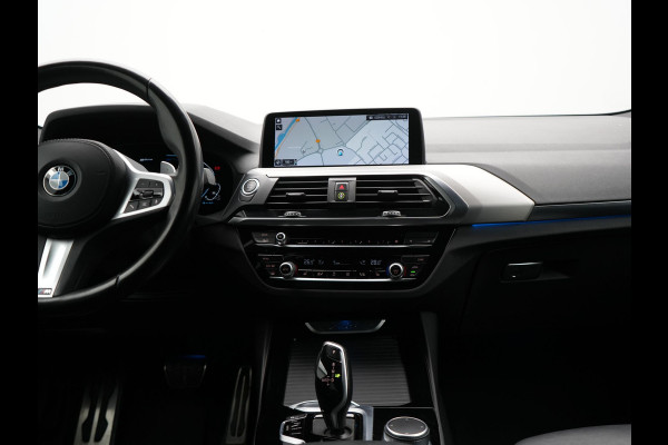 BMW X3 xDrive30e M Sport Plug In Hybrid 293pk Dealer O.H. PHEV | Trekhaak Af Fabriek | Camera | Adaptief Onderstel | Lederen Sportstoelen Verwarmd | Adaptive LED | Hifi Audio | Sfeerverlichting | 20"L.M | Virtual | Navigatie | DAB | Cruise Control |