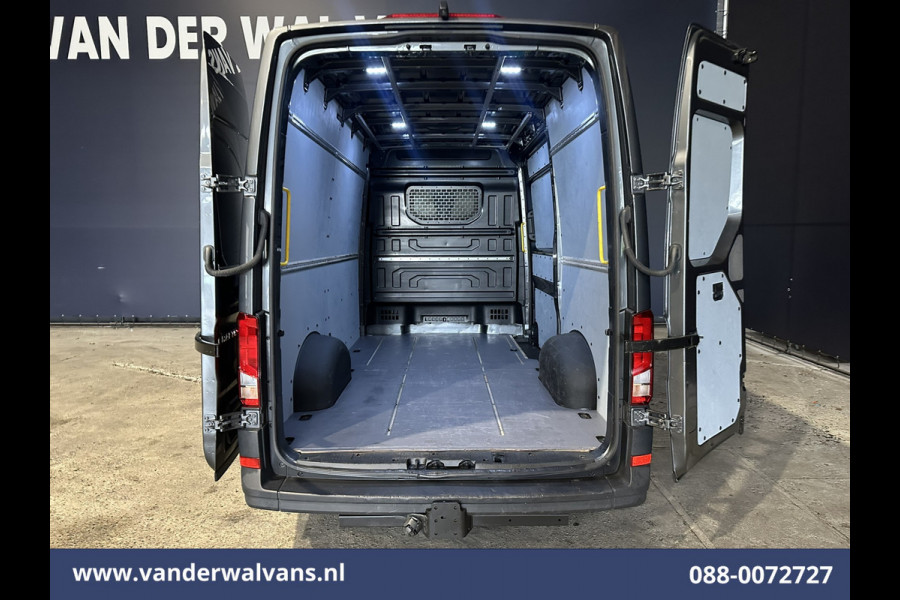 Volkswagen Crafter 2.0 TDI 141pk L3H3 L2H2 Euro6 Airco | Camera | Apple Carplay | Stoelverwarming Android Auto, Parkeersensoren, Bijrijdersbank, 3000kg trekvermogen