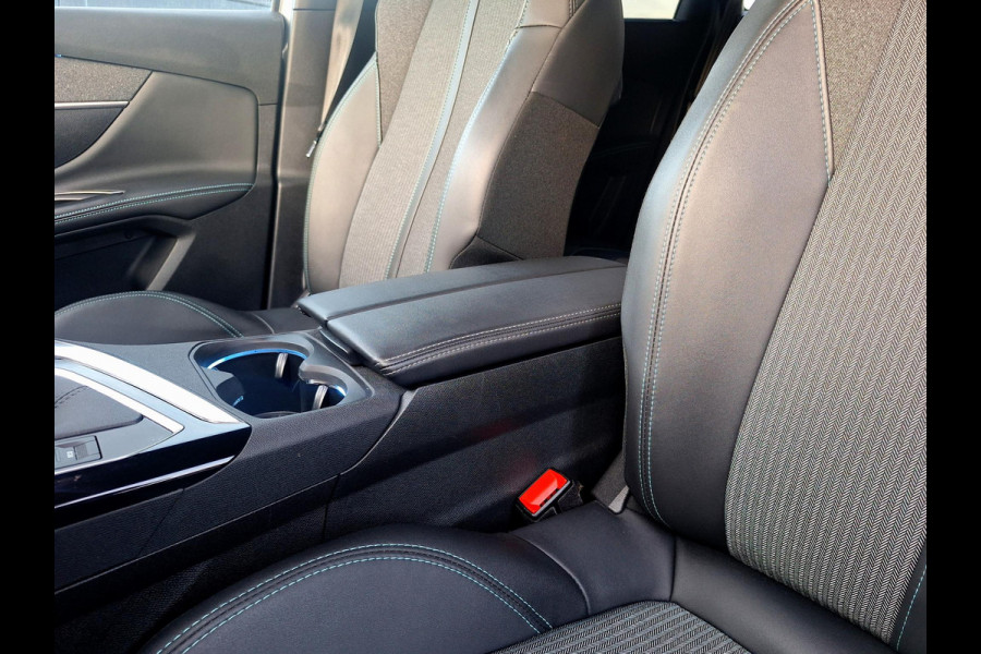 Peugeot 5008 1.2 Blue Lease Allure 7 persoons |  Climate Control V+A | Navi | Cruise Control |