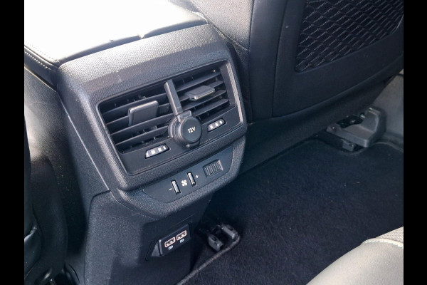 Peugeot 5008 1.2 Blue Lease Allure 7 persoons |  Climate Control V+A | Navi | Cruise Control |