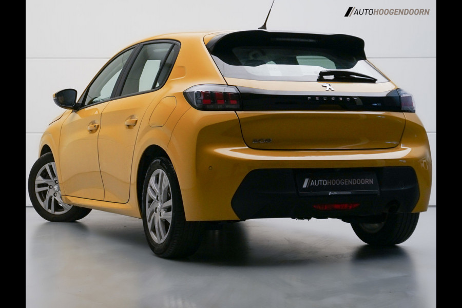 Peugeot 208 1.2 PureTech Active Pack 100pk (APPLE CARPLAY,LM-VELGEN,LED VERLICHTING,CRUISE,CLIMATE,NAVI,360 CAMERA,NIEUWE APK)