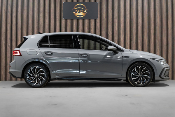 Volkswagen Golf 1.5 eTSI R-Line 2020 DSG IQ PANO CAMERA VIRTUAL