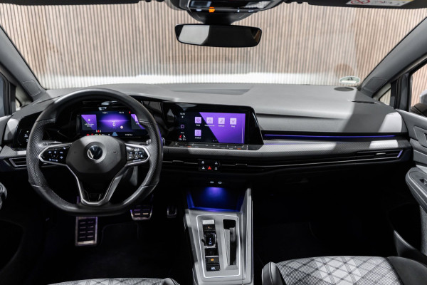 Volkswagen Golf 1.5 eTSI R-Line 2020 DSG IQ PANO CAMERA VIRTUAL