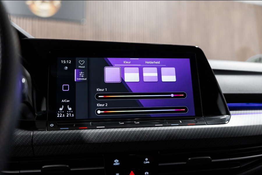 Volkswagen Golf 1.5 eTSI R-Line 2020 DSG IQ PANO CAMERA VIRTUAL