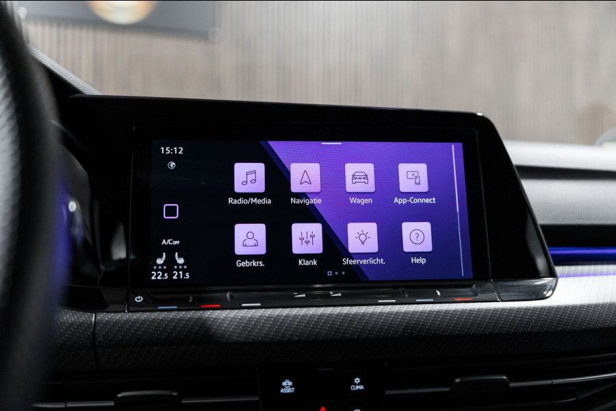 Volkswagen Golf 1.5 eTSI R-Line 2020 DSG IQ PANO CAMERA VIRTUAL