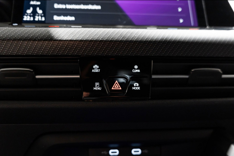 Volkswagen Golf 1.5 eTSI R-Line 2020 DSG IQ PANO CAMERA VIRTUAL